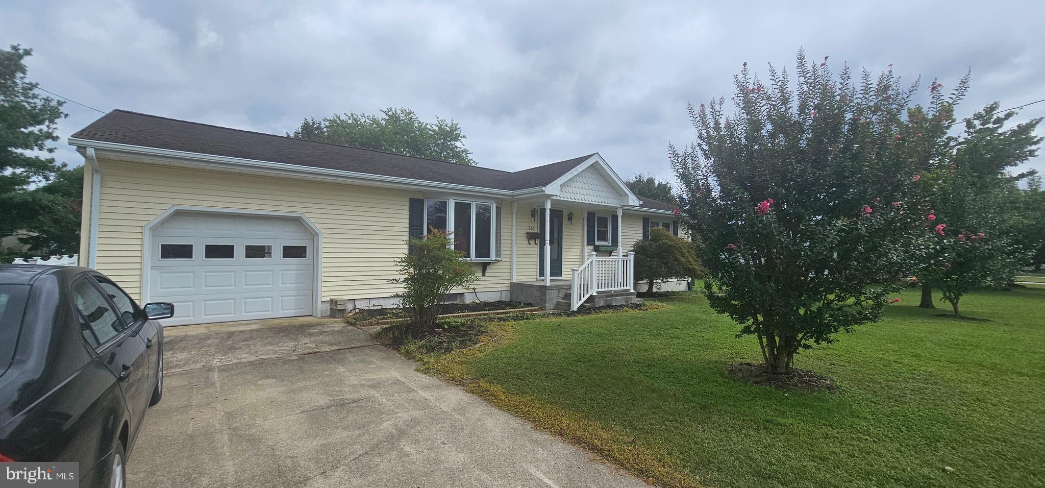 803 N WASHINGTON STREET