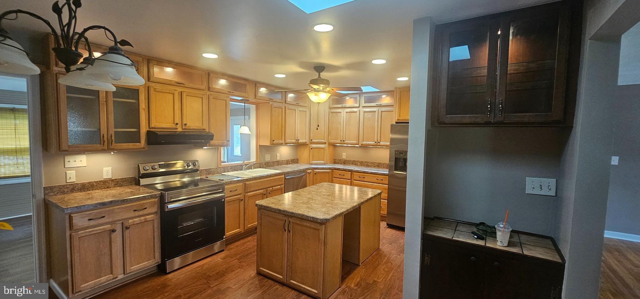 803 N WASHINGTON STREET