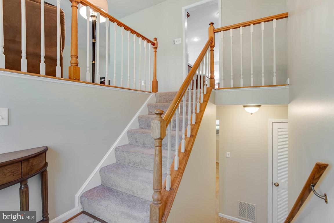 LAKEWOOD HILLS - Residential