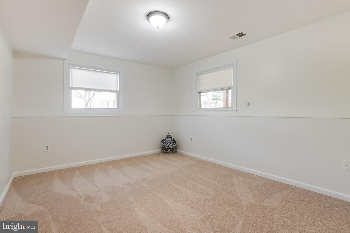 LAKEWOOD HILLS - Residential