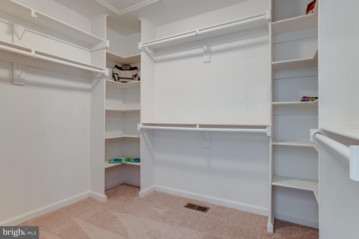 LAKEWOOD HILLS - Residential