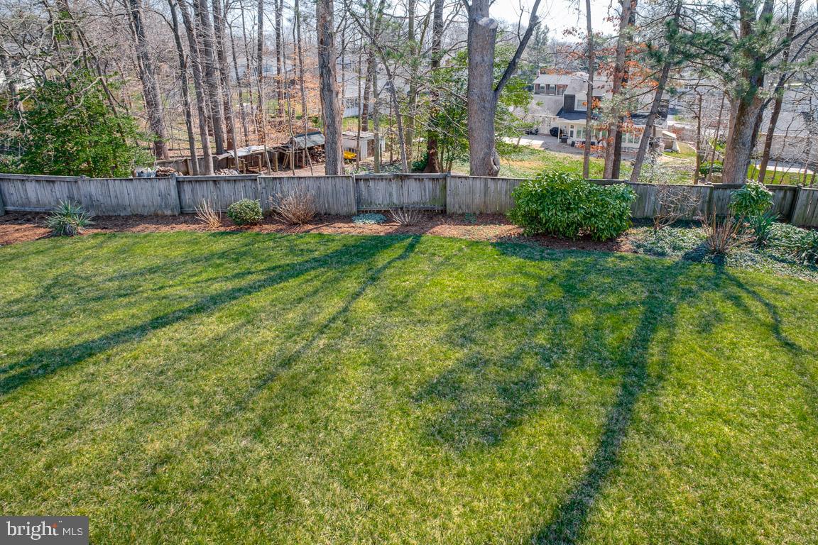 LAKEWOOD HILLS - Residential