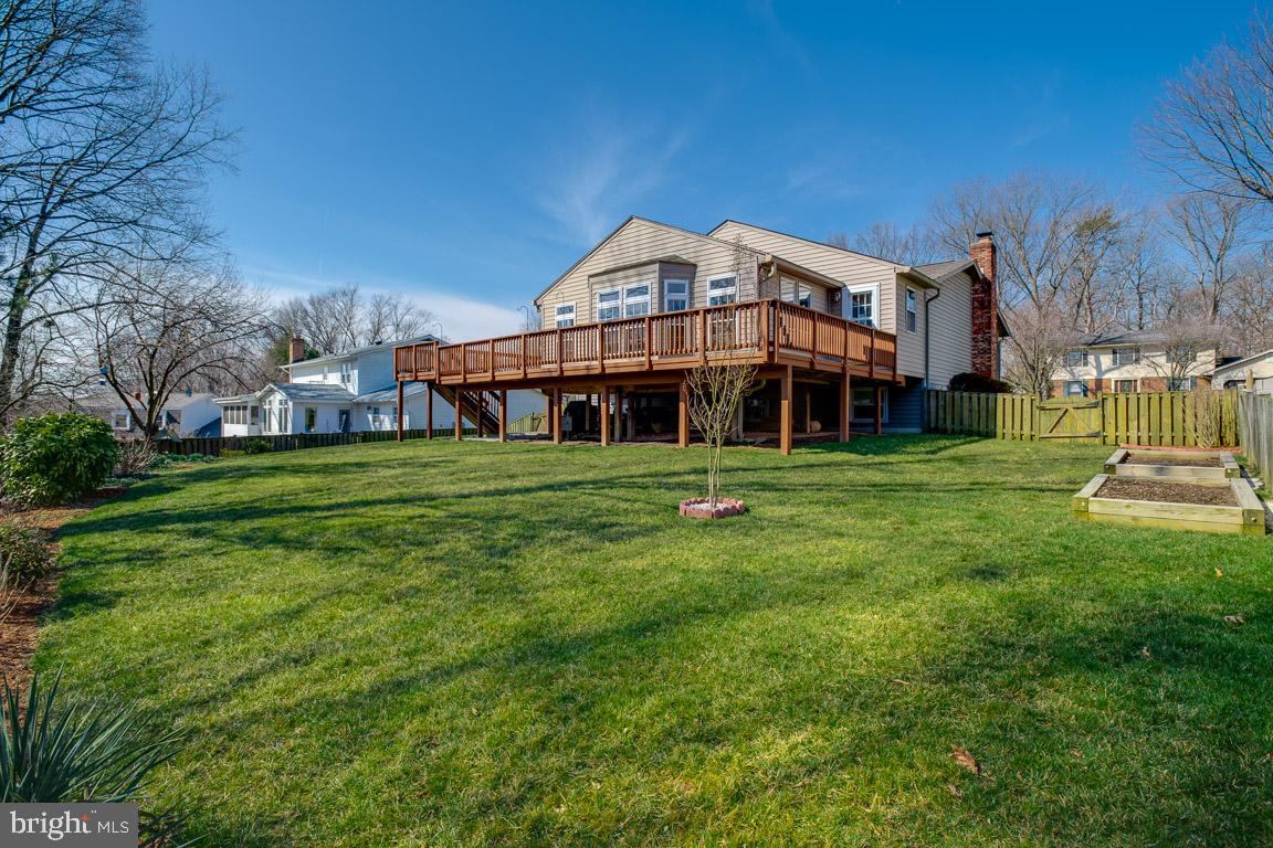 LAKEWOOD HILLS - Residential