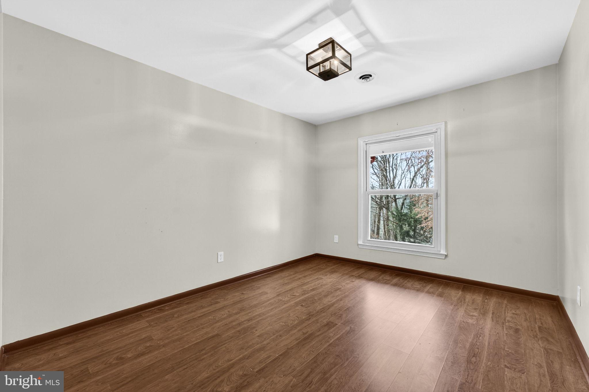 BULL RUN MOUNTAIN - Residential