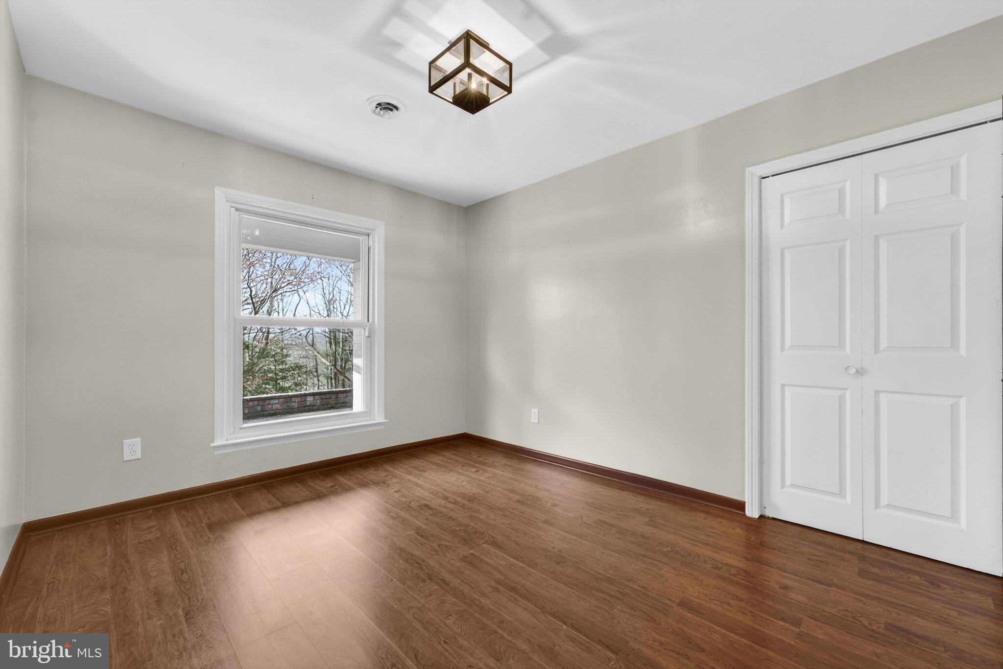 BULL RUN MOUNTAIN - Residential