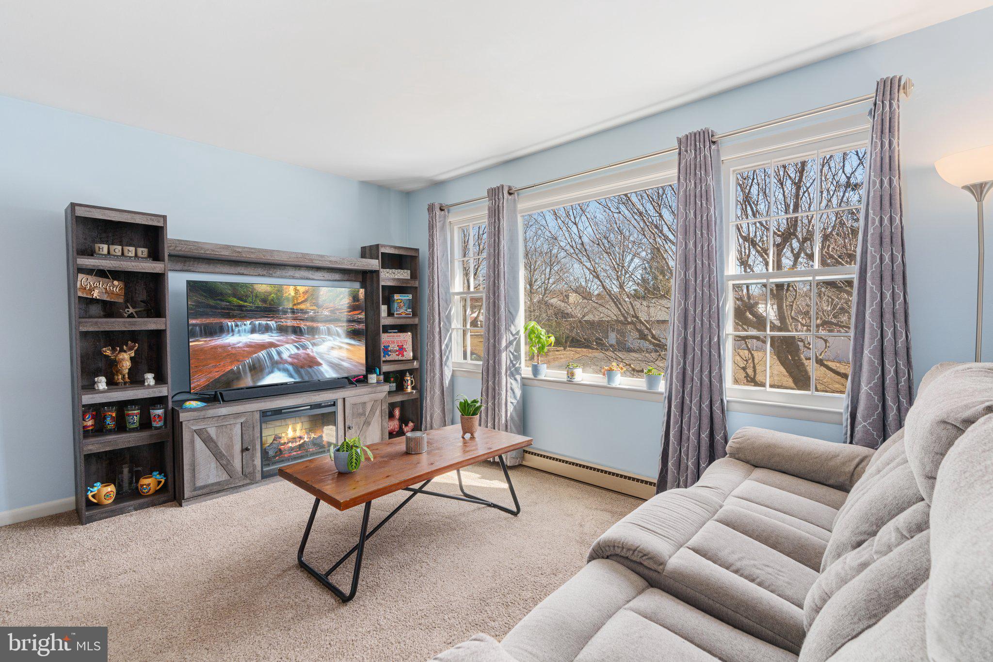 PENNSBURG - Residential