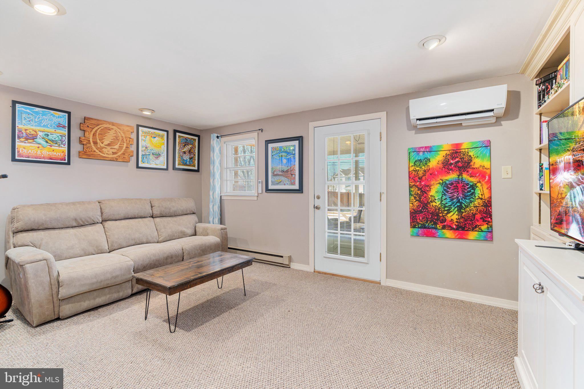 PENNSBURG - Residential