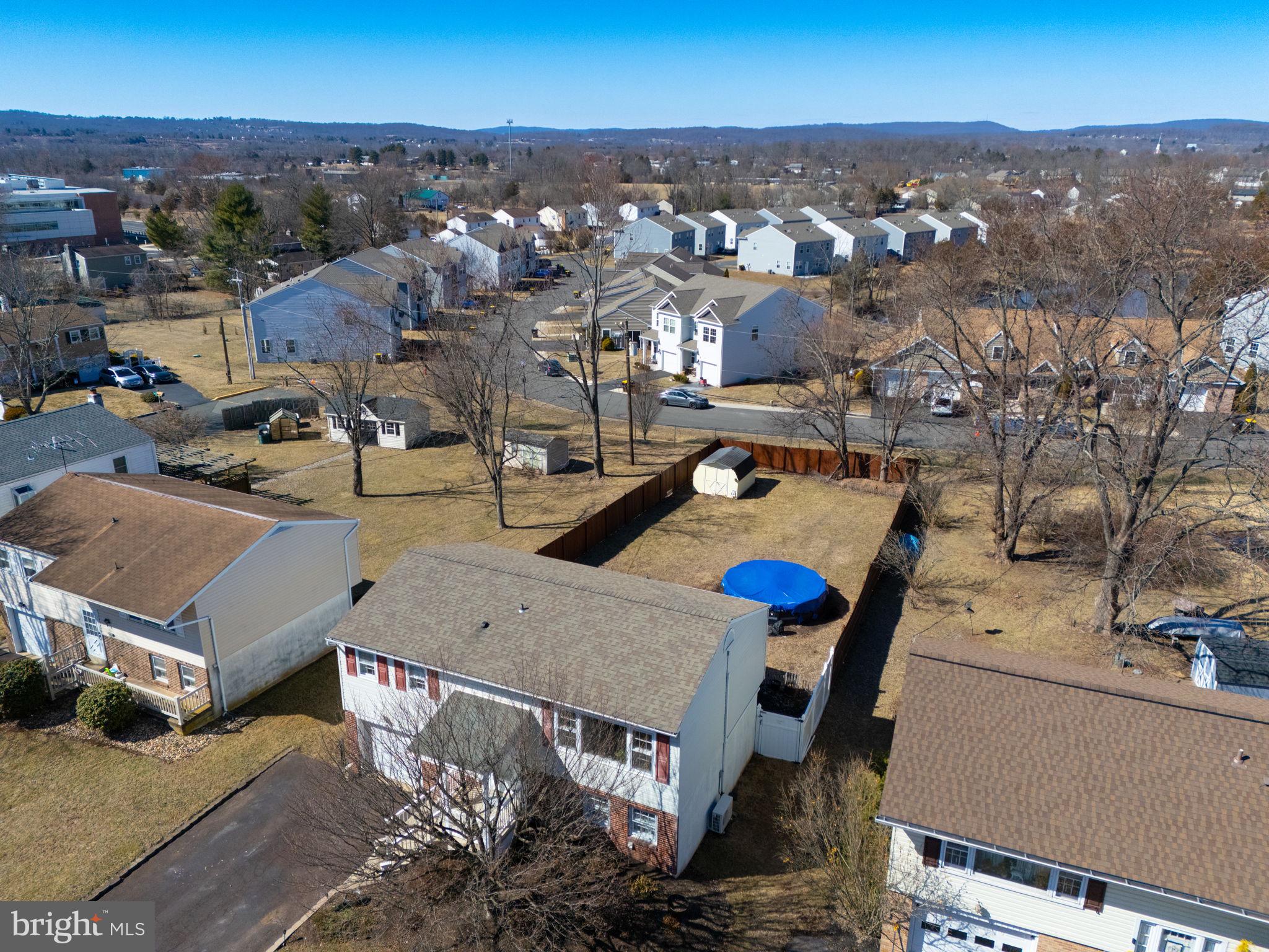 PENNSBURG - Residential