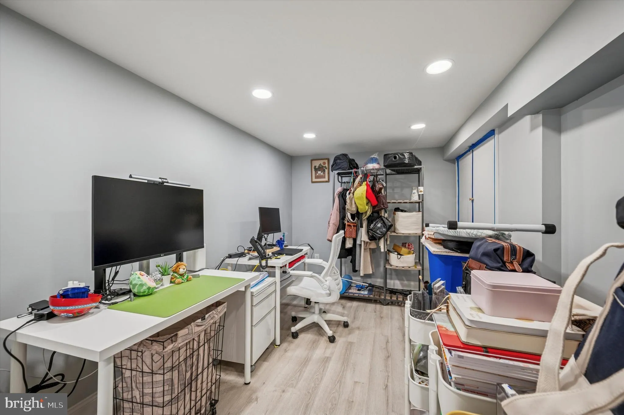 Philadelphia, Pennsylvania 19149, United States, 5 Bedrooms Bedrooms, ,Residential,Contingent,226380