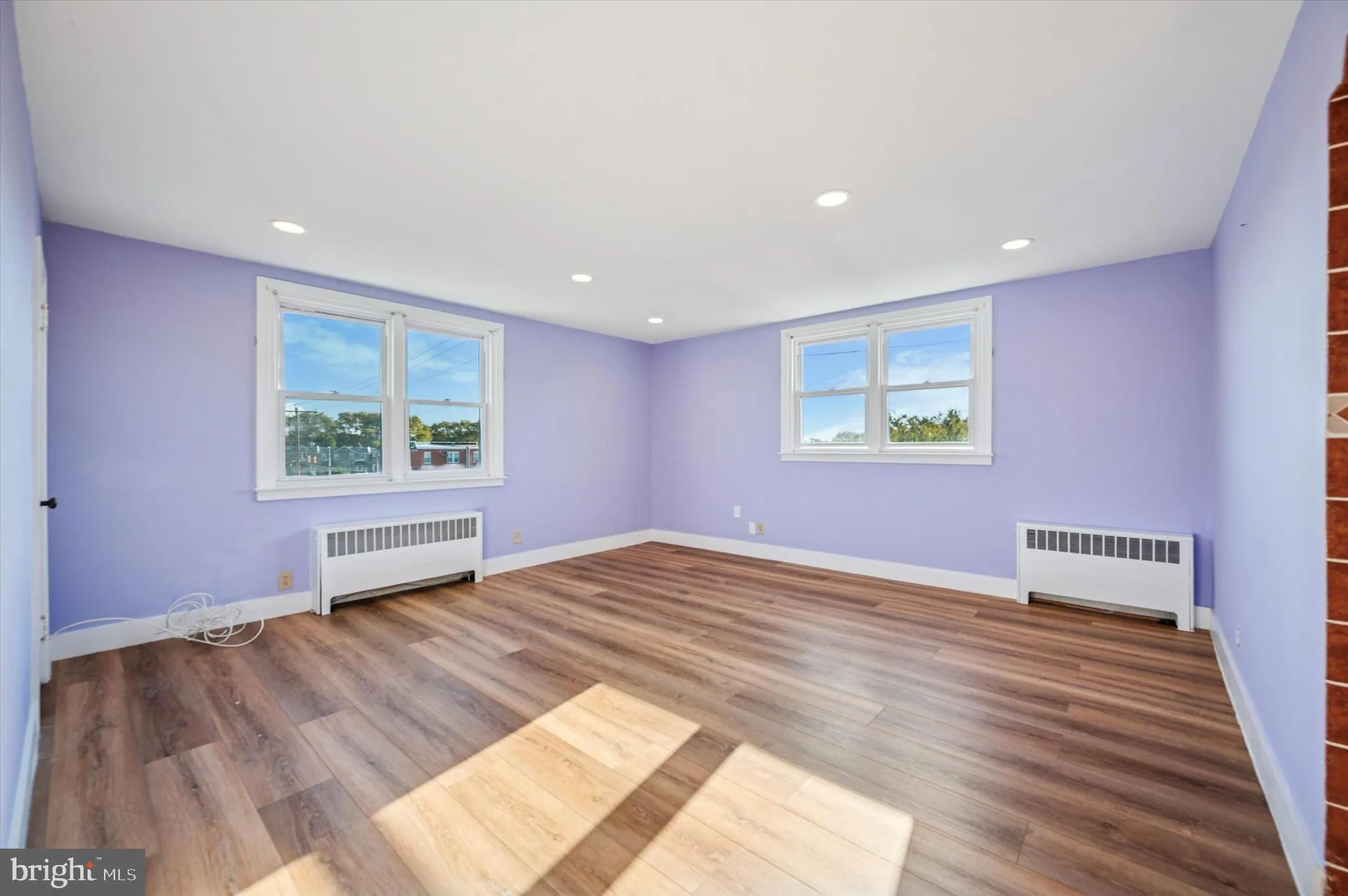 Philadelphia, Pennsylvania 19149, United States, 5 Bedrooms Bedrooms, ,Residential,Contingent,226380