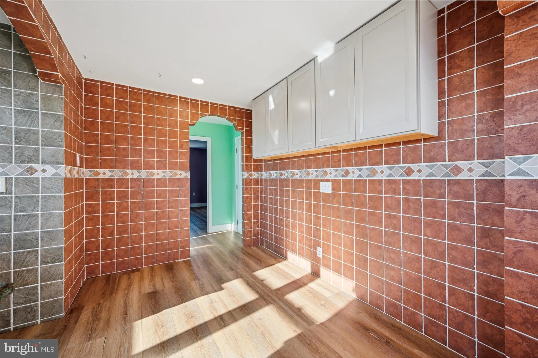 Philadelphia, Pennsylvania 19149, United States, 5 Bedrooms Bedrooms, ,Residential,Contingent,226380