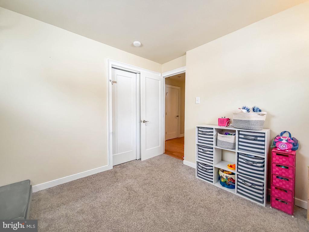 CASEY GDNS - Residential