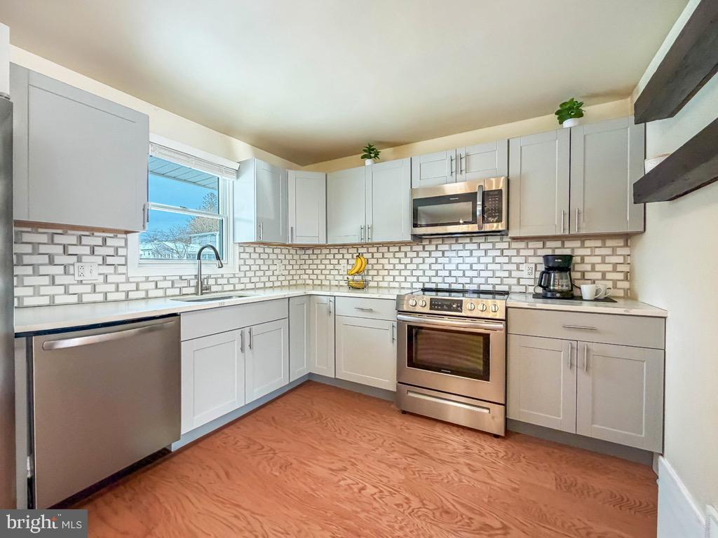 CASEY GDNS - Residential