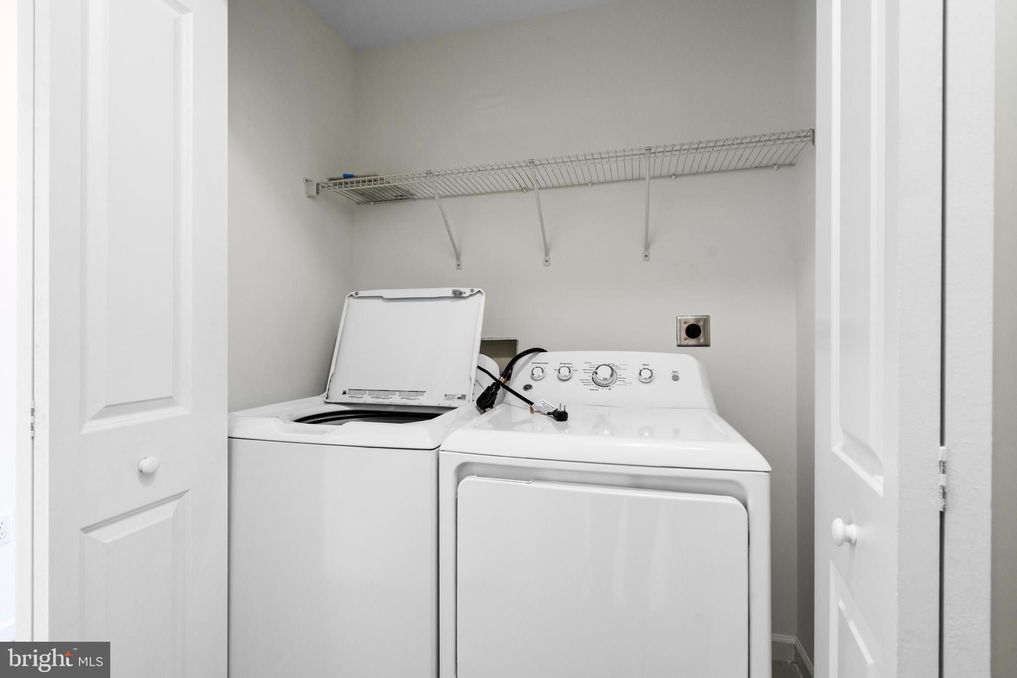 INWOOD VILLAGE - Residential