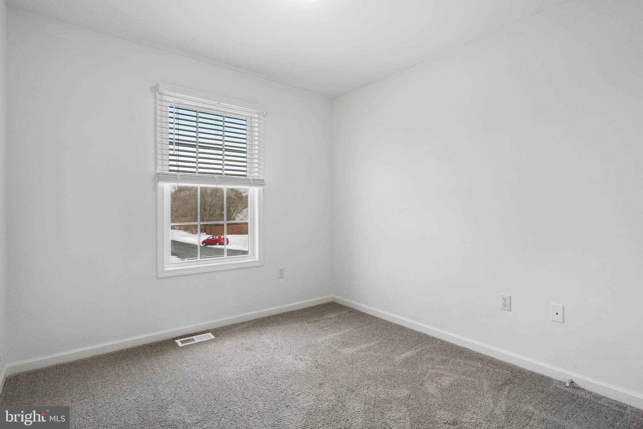 INWOOD VILLAGE - Residential