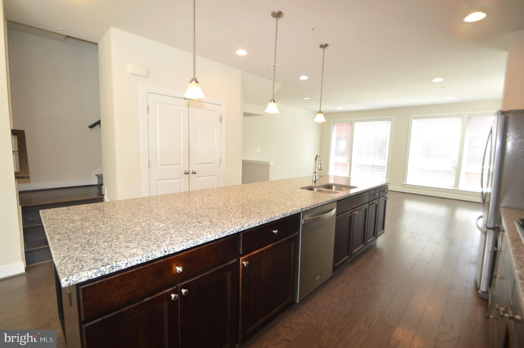 CAMERON PARK - Residential Lease