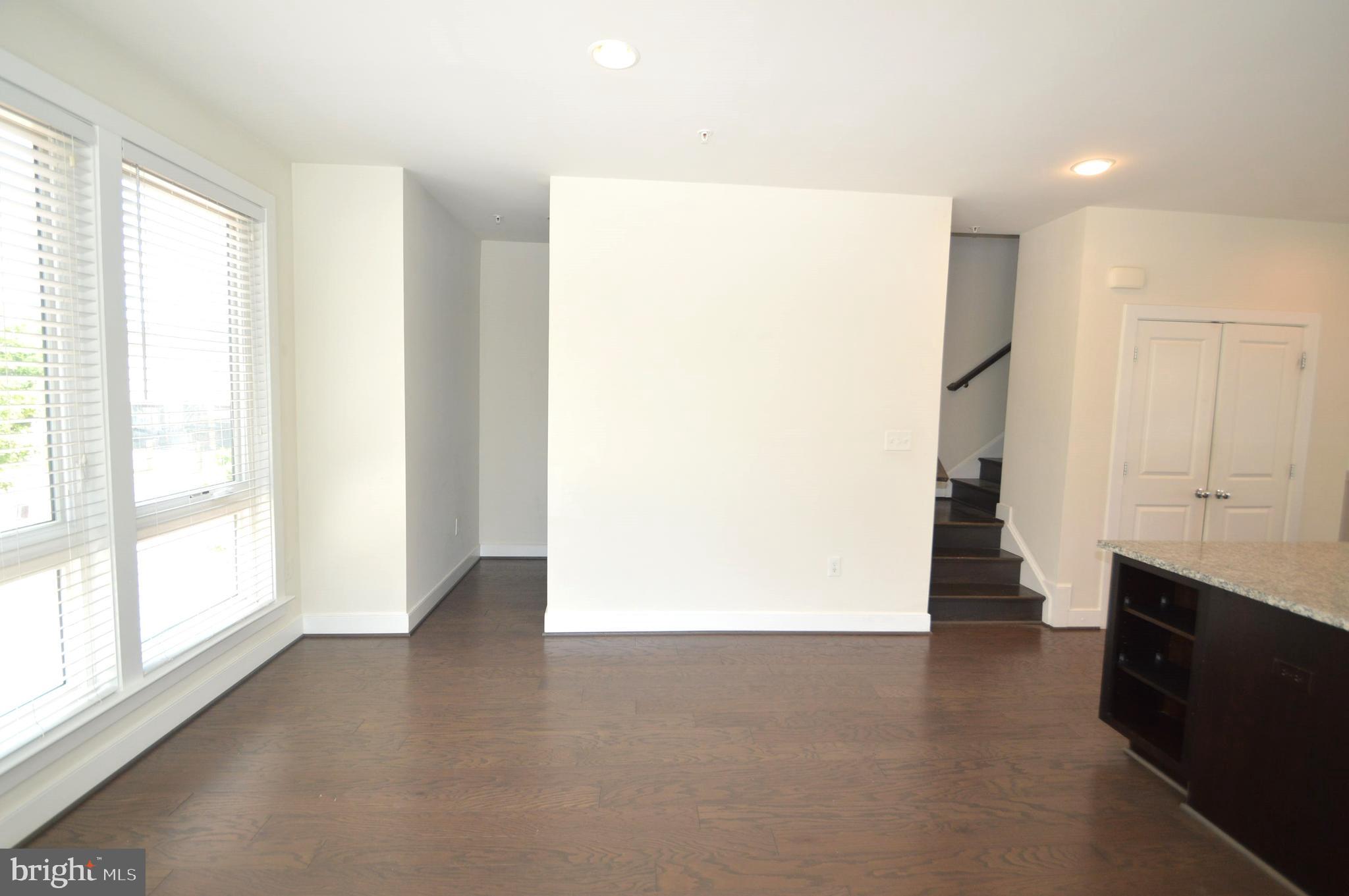 CAMERON PARK - Residential Lease