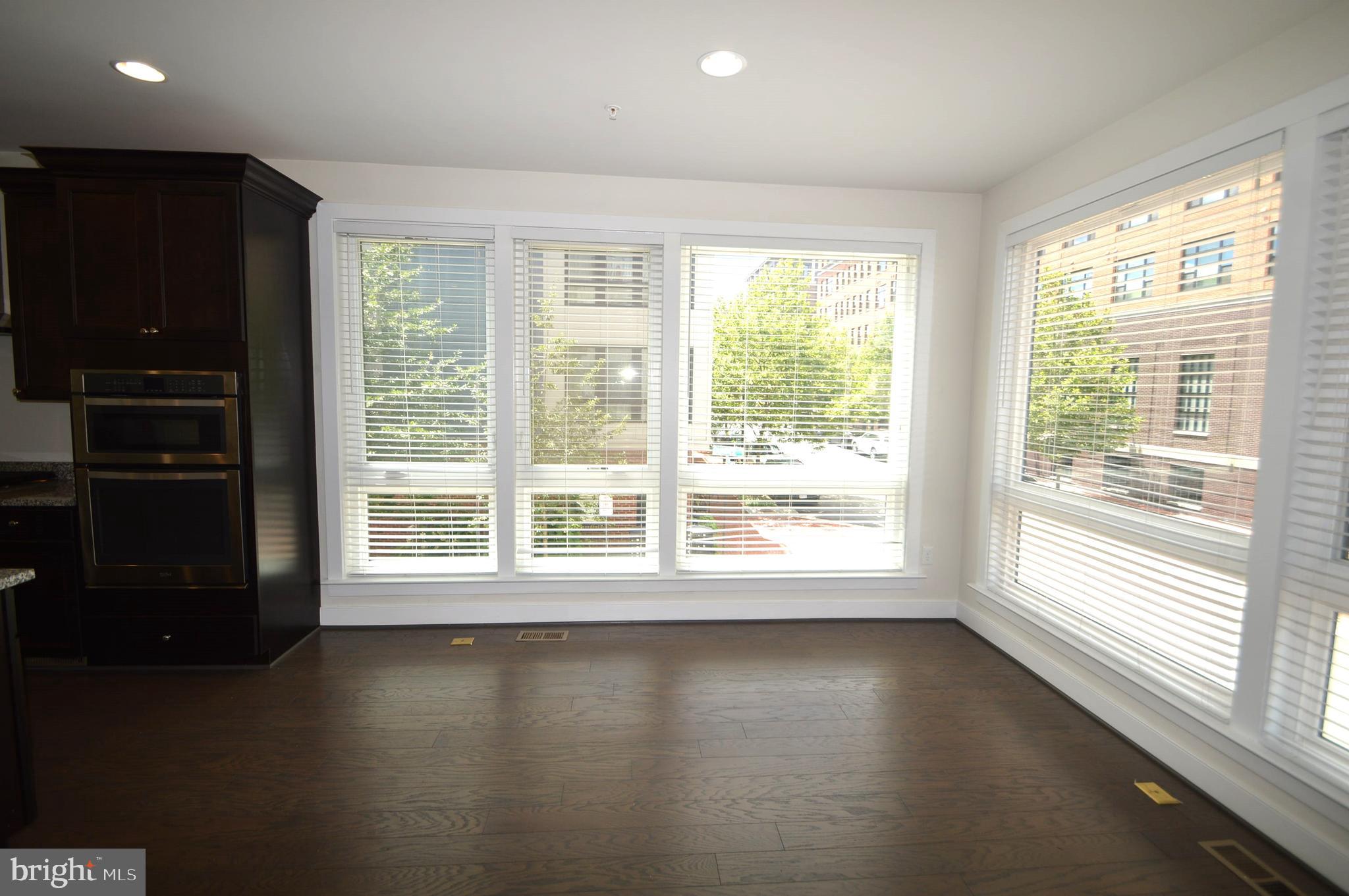 CAMERON PARK - Residential Lease