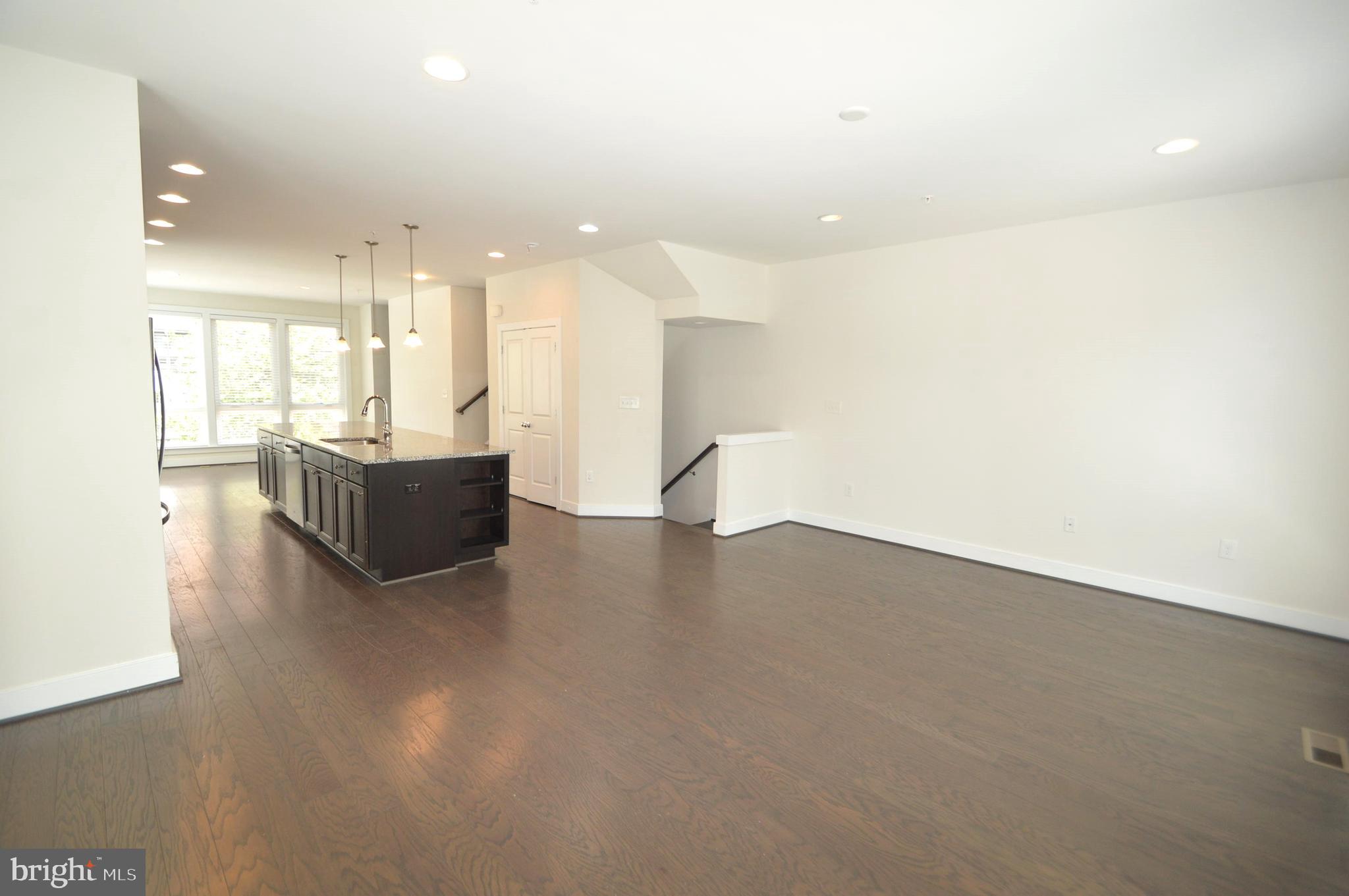 CAMERON PARK - Residential Lease