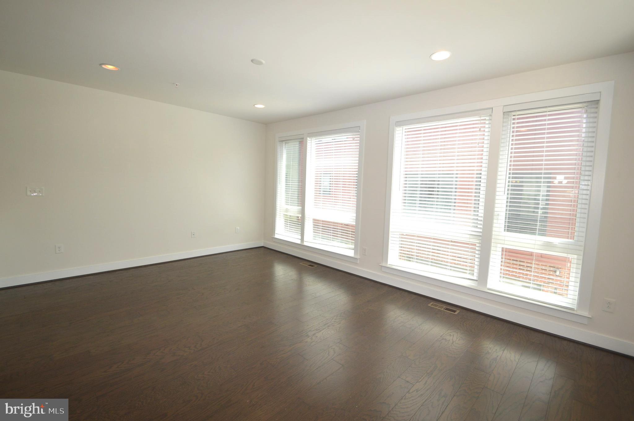 CAMERON PARK - Residential Lease