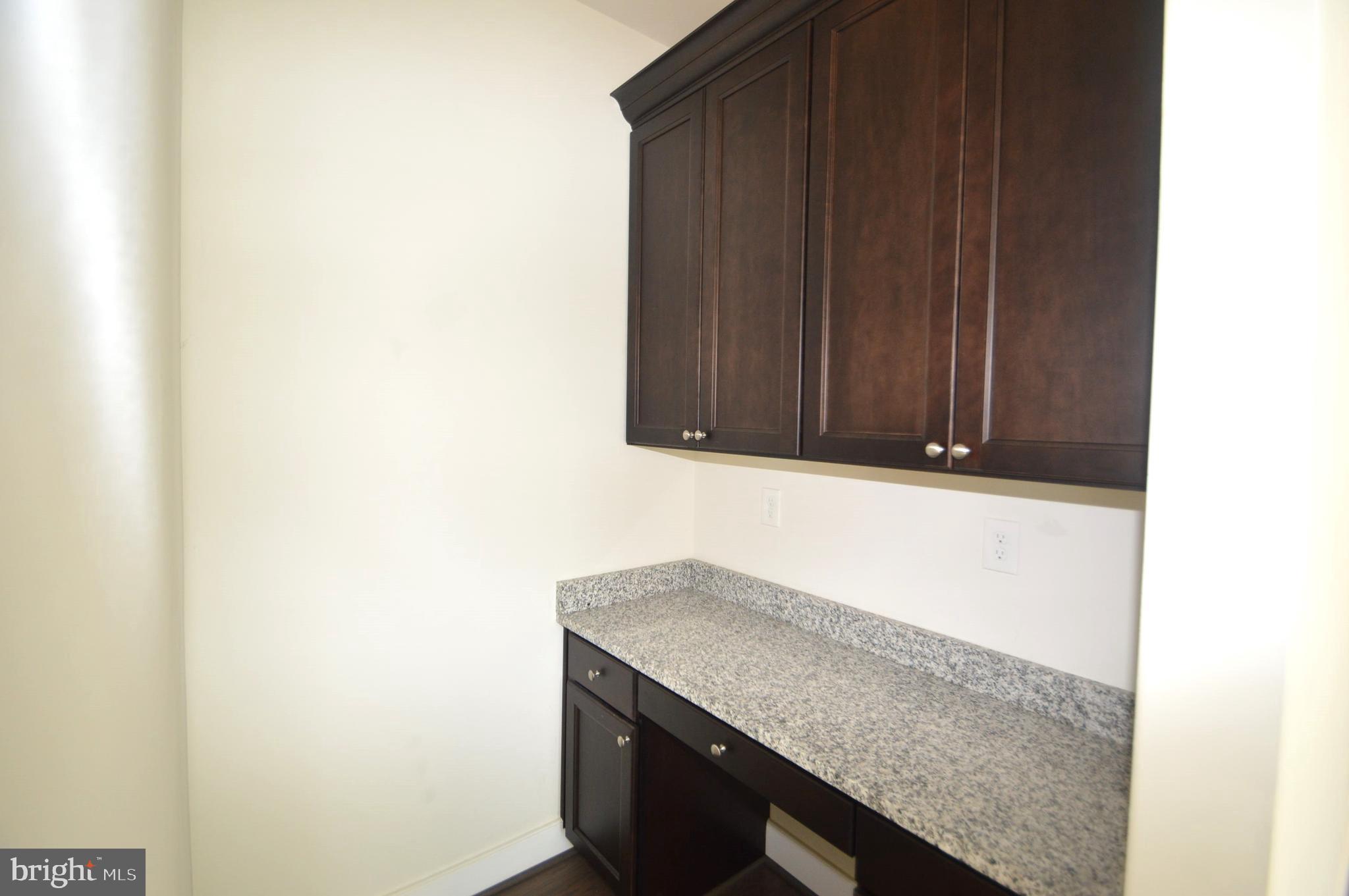 CAMERON PARK - Residential Lease