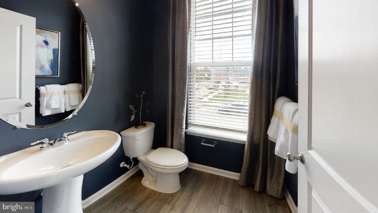 WOODMORE OVERLOOK - Residential