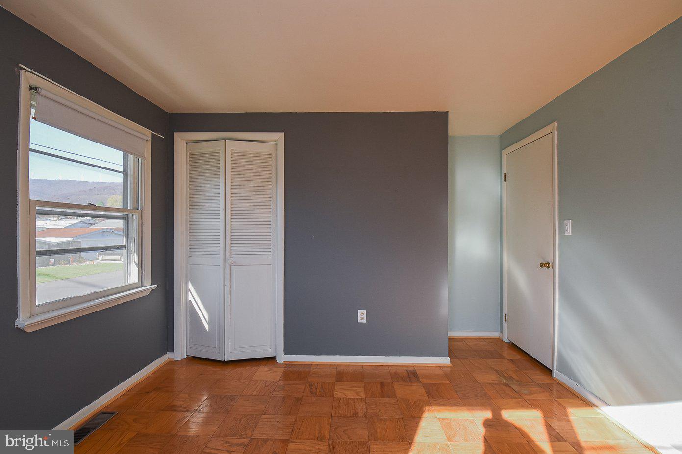 AIRPORT ADDITION - Residential Lease