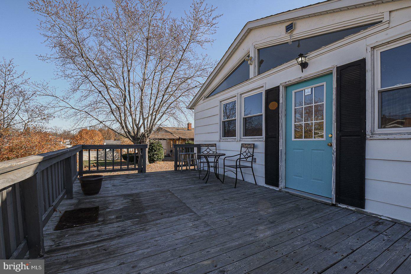 AIRPORT ADDITION - Residential Lease