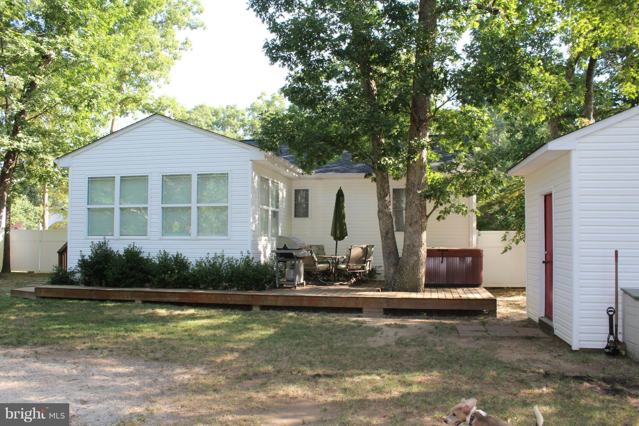 DEVONNE WOODS - Residential Lease