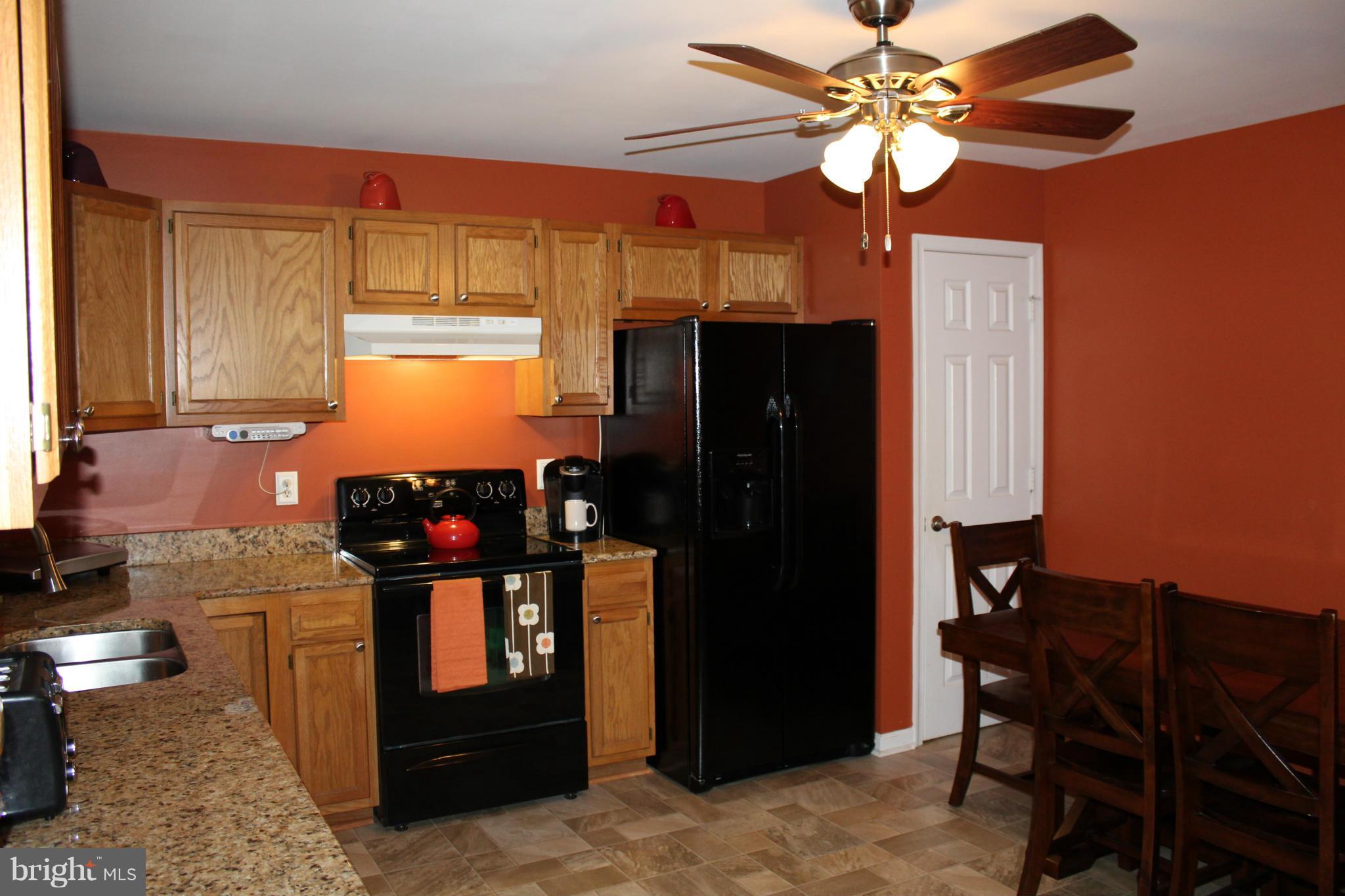 DEVONNE WOODS - Residential Lease