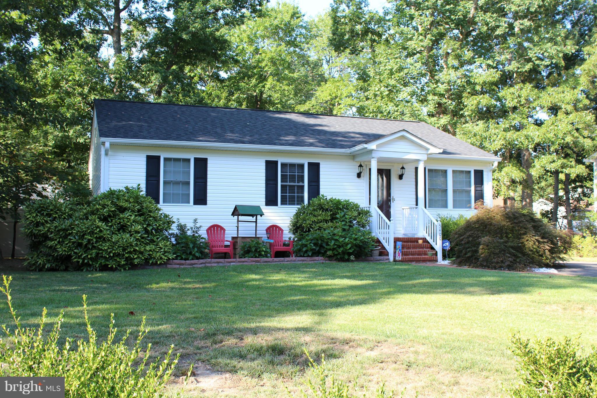 DEVONNE WOODS - Residential Lease