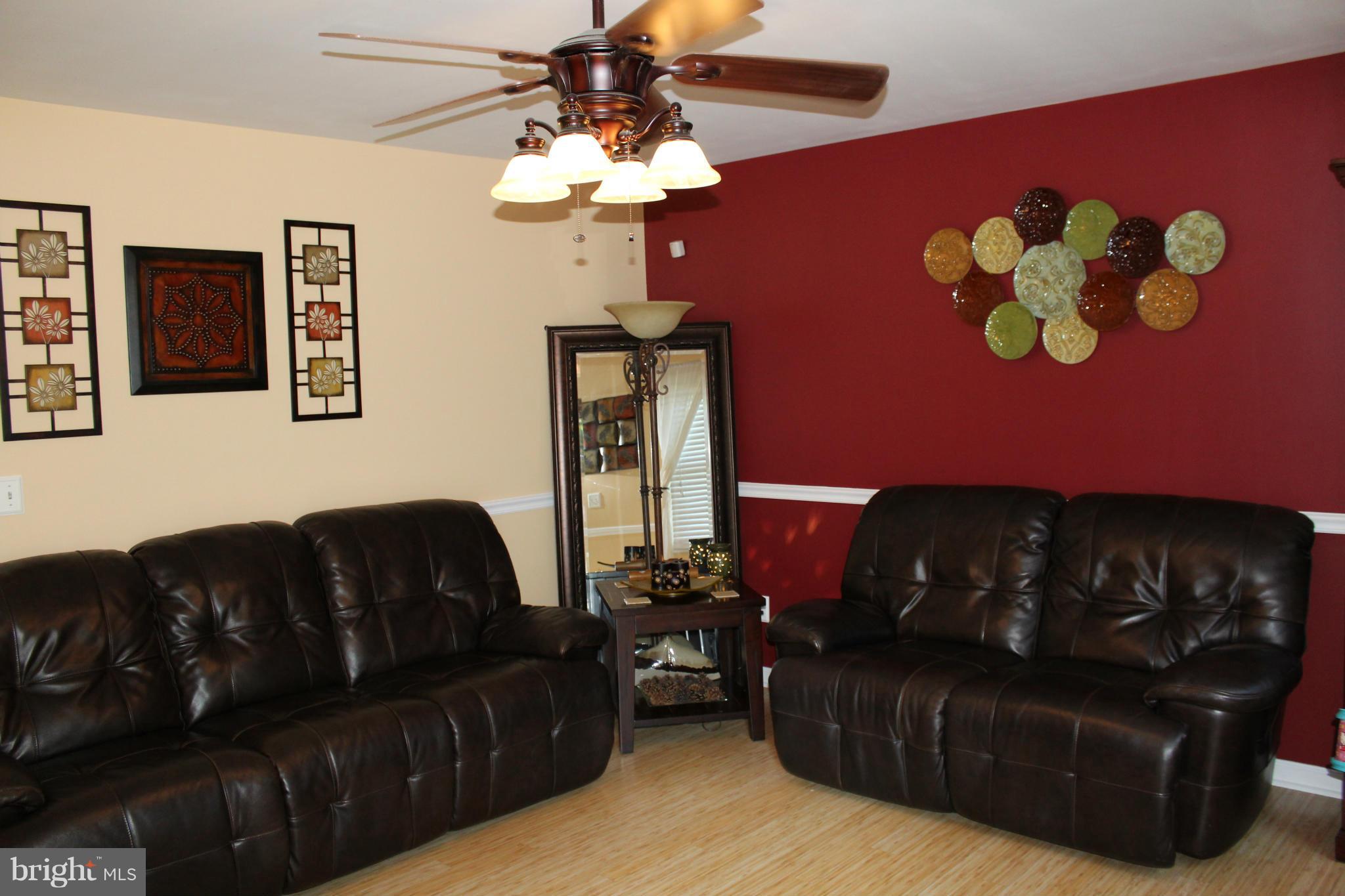 DEVONNE WOODS - Residential Lease