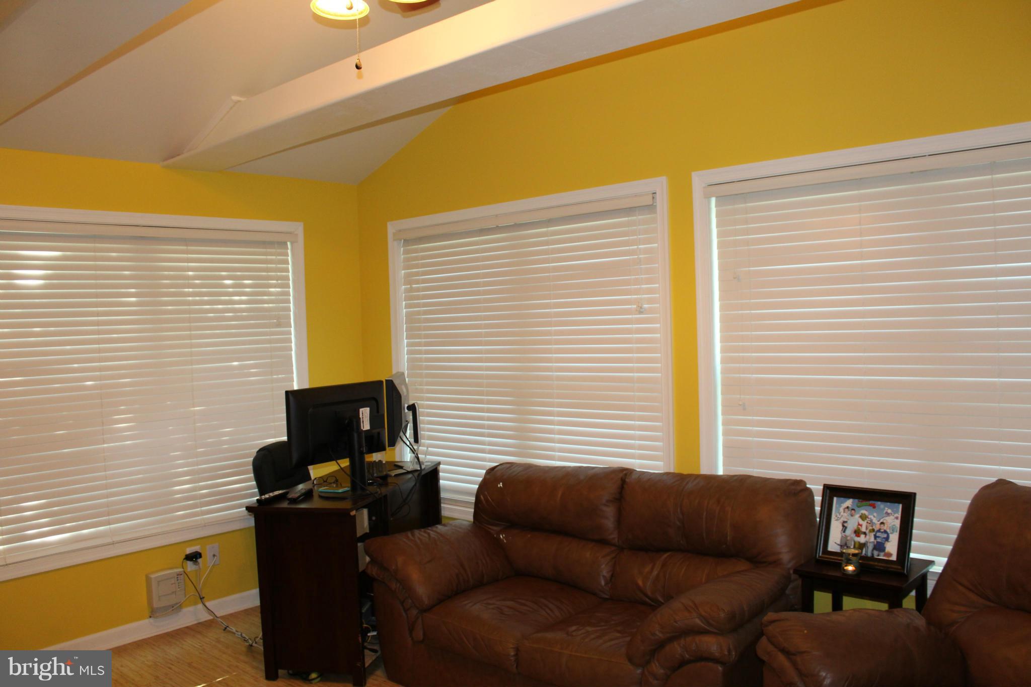 DEVONNE WOODS - Residential Lease