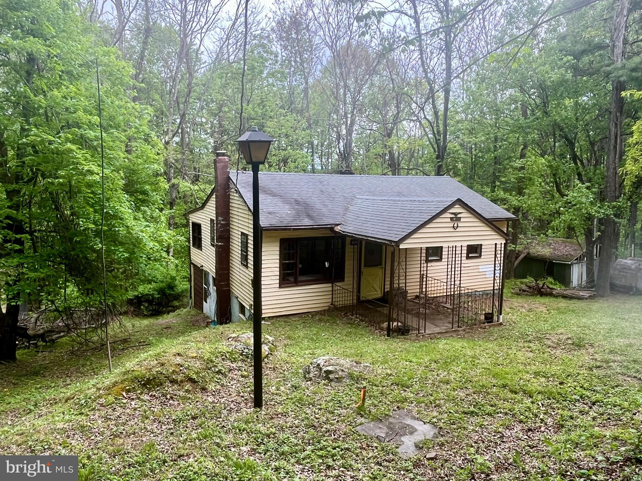 536 CIRCLE DRIVE