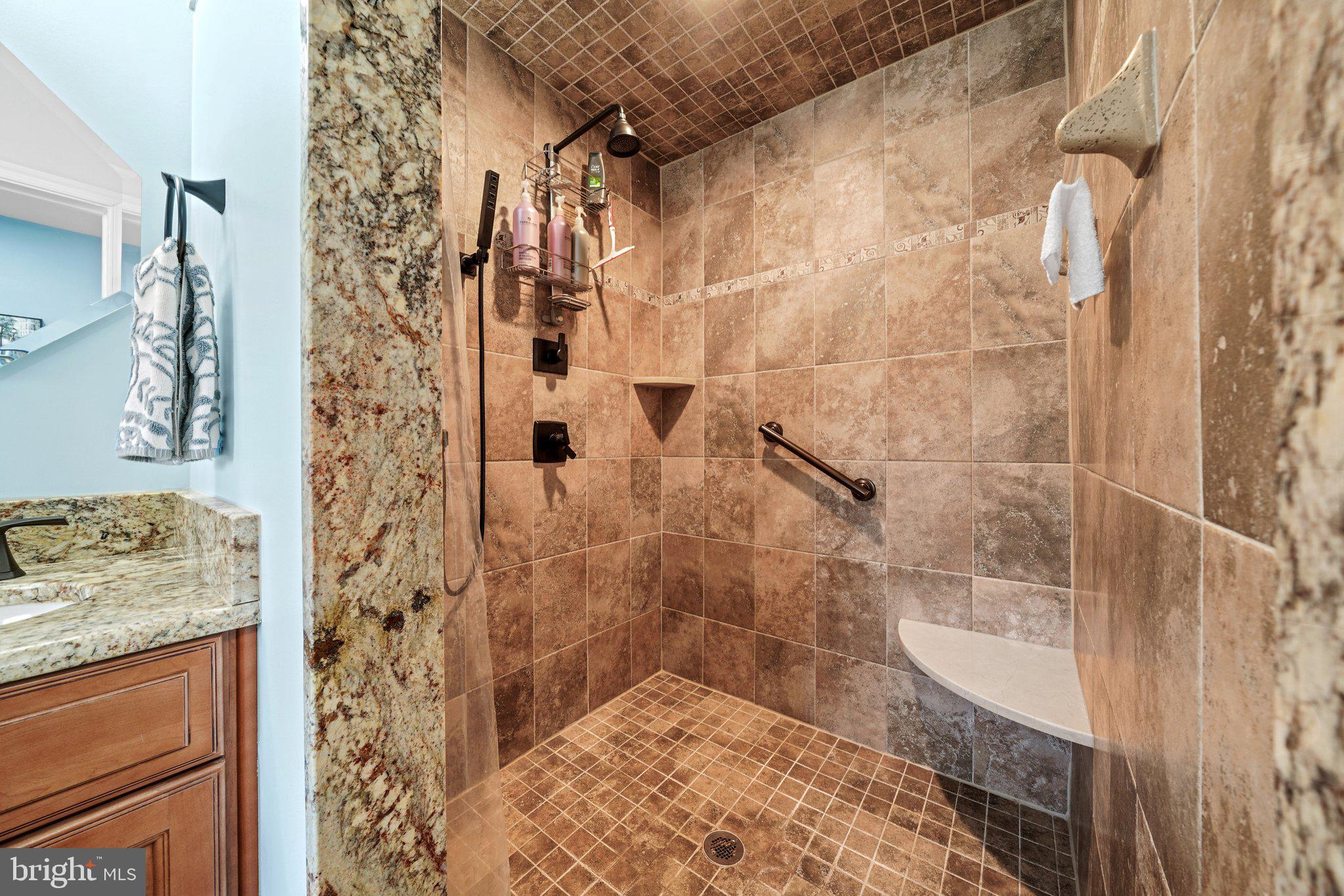 DILWORTHTOWN OAKS - Residential