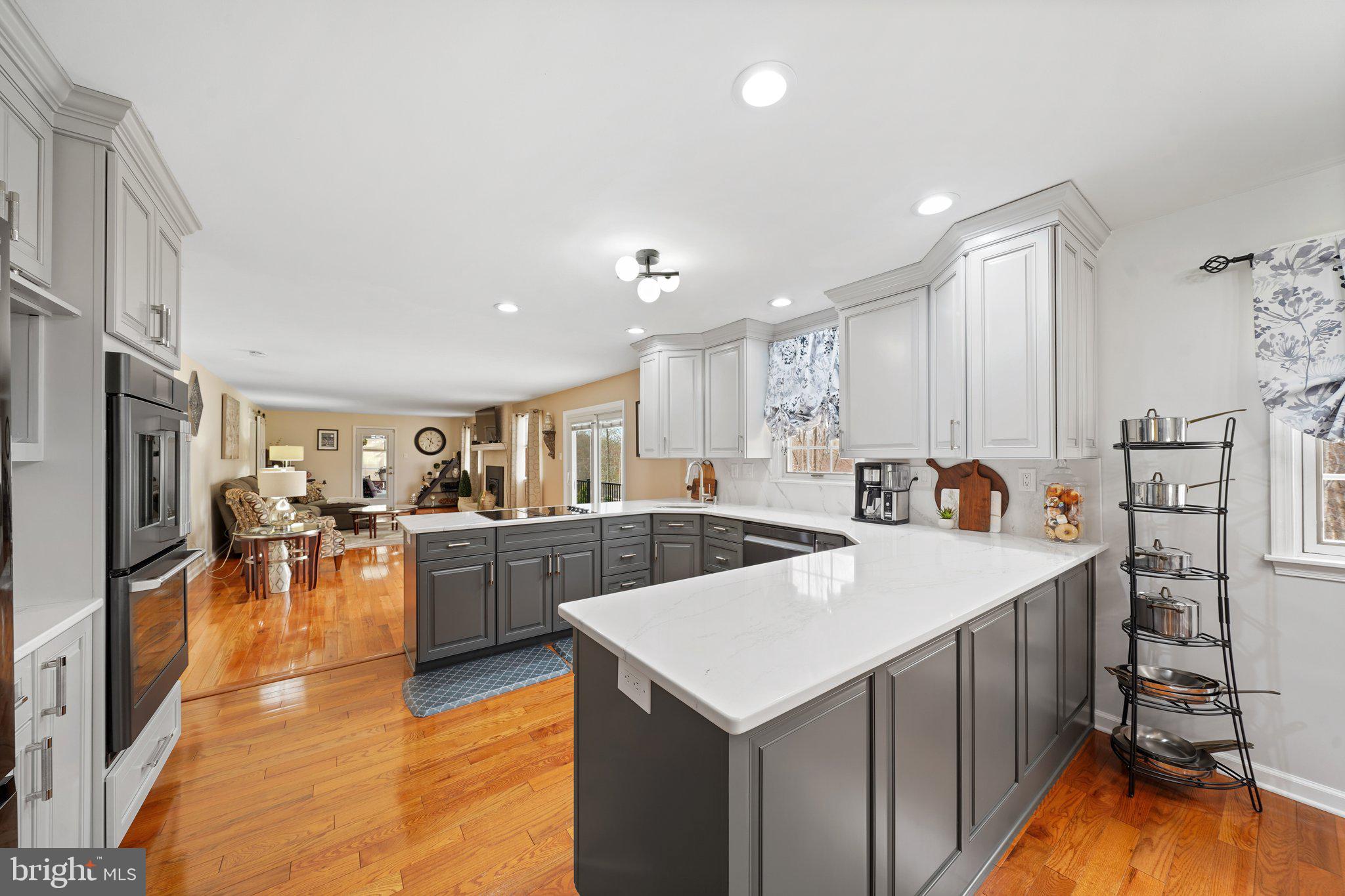 DILWORTHTOWN OAKS - Residential