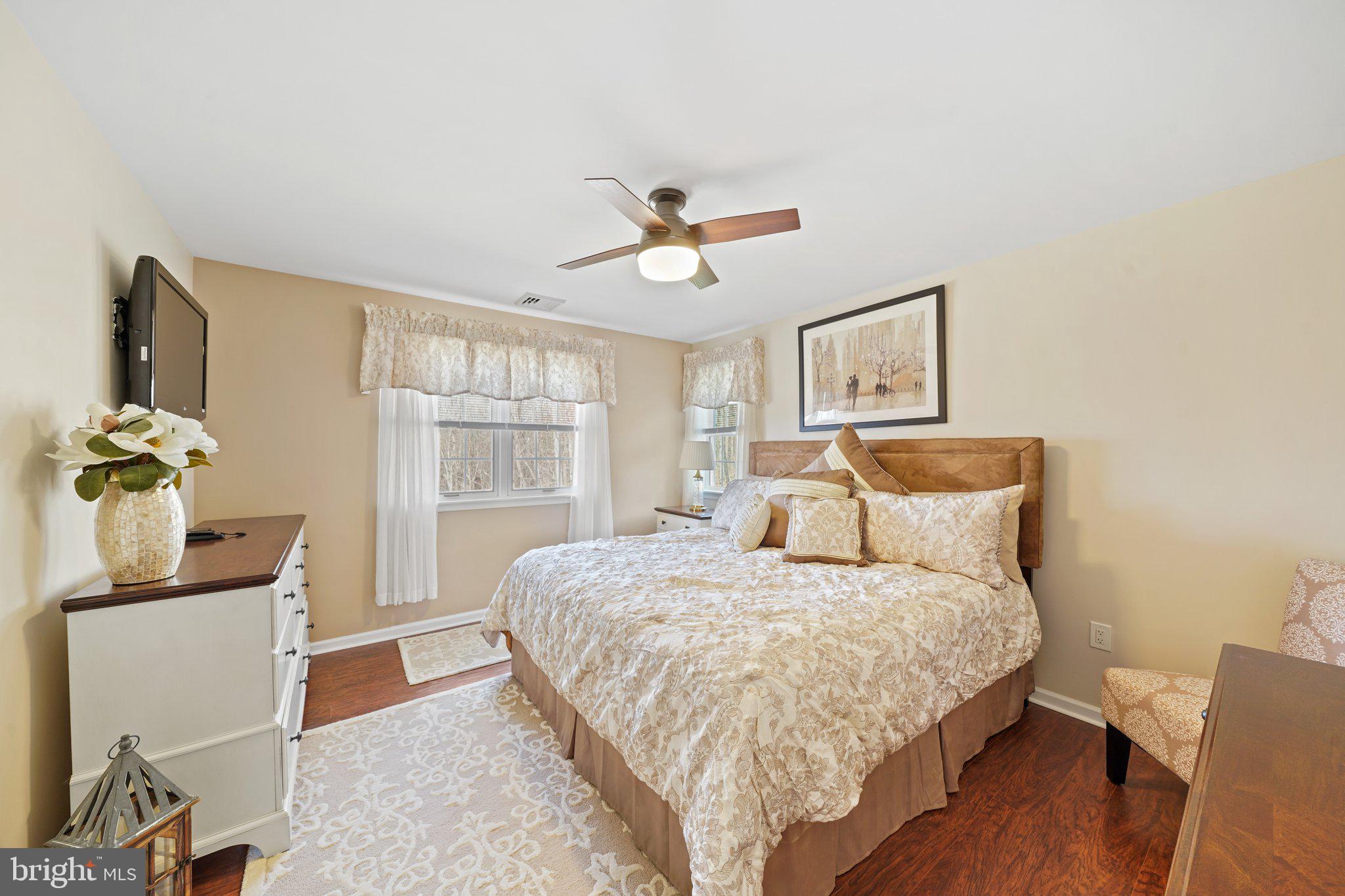 DILWORTHTOWN OAKS - Residential