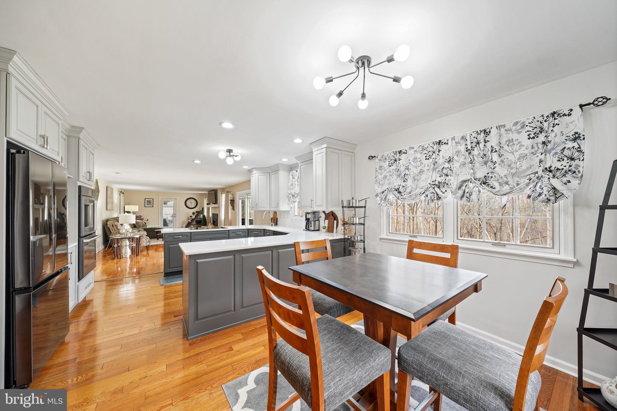 DILWORTHTOWN OAKS - Residential