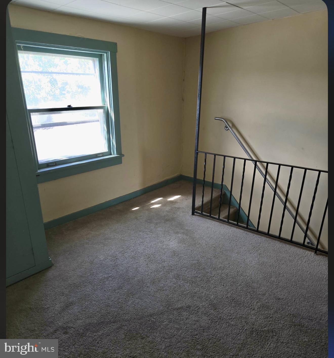 2122 KUTZTOWN ROAD
