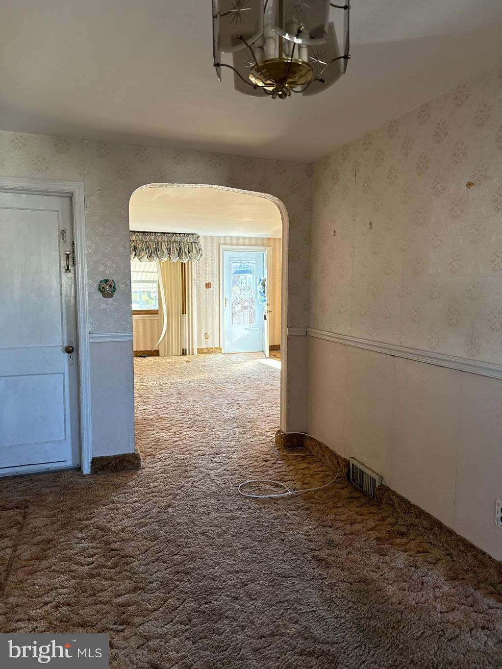 Photo of 5226 Gramercy Drive, CLIFTON HEIGHTS, PA 19018 (MLS # PADE2104992)