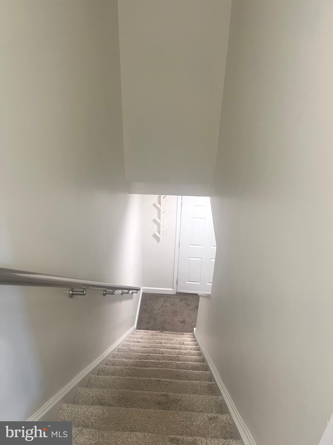 BEAR WALLOW KNOLLS - Residential Lease