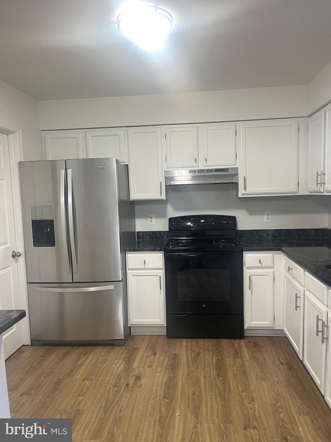 BEAR WALLOW KNOLLS - Residential Lease