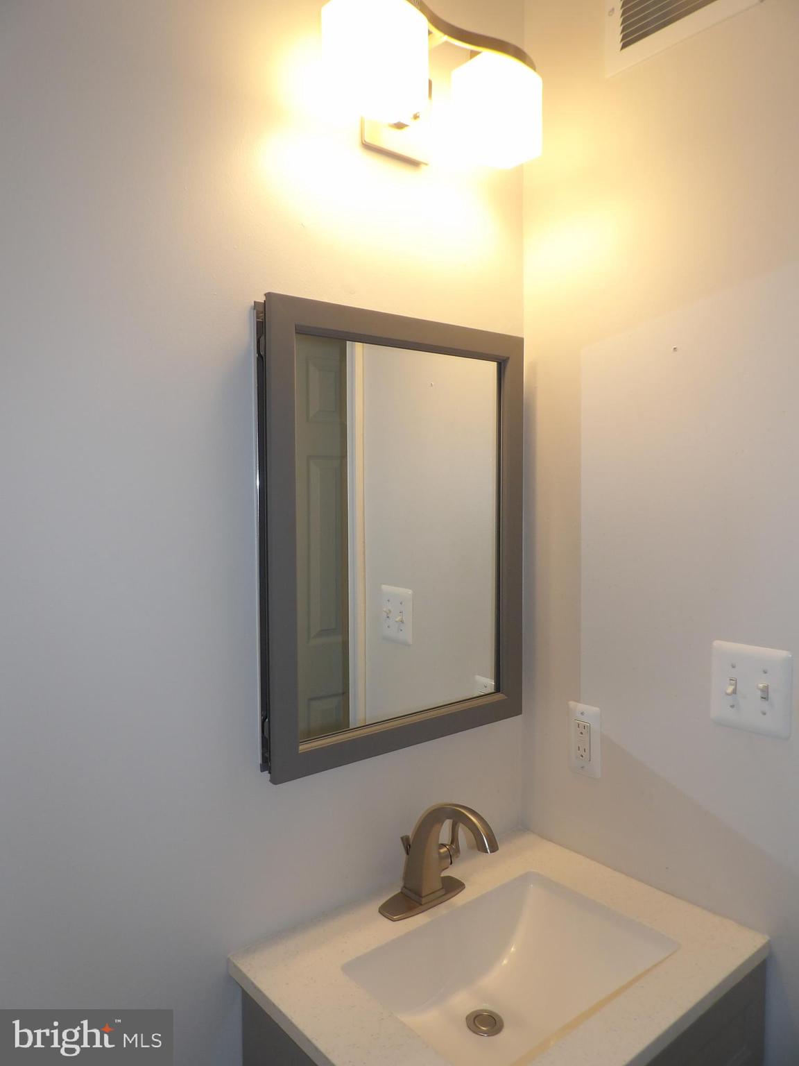 BEAR WALLOW KNOLLS - Residential Lease