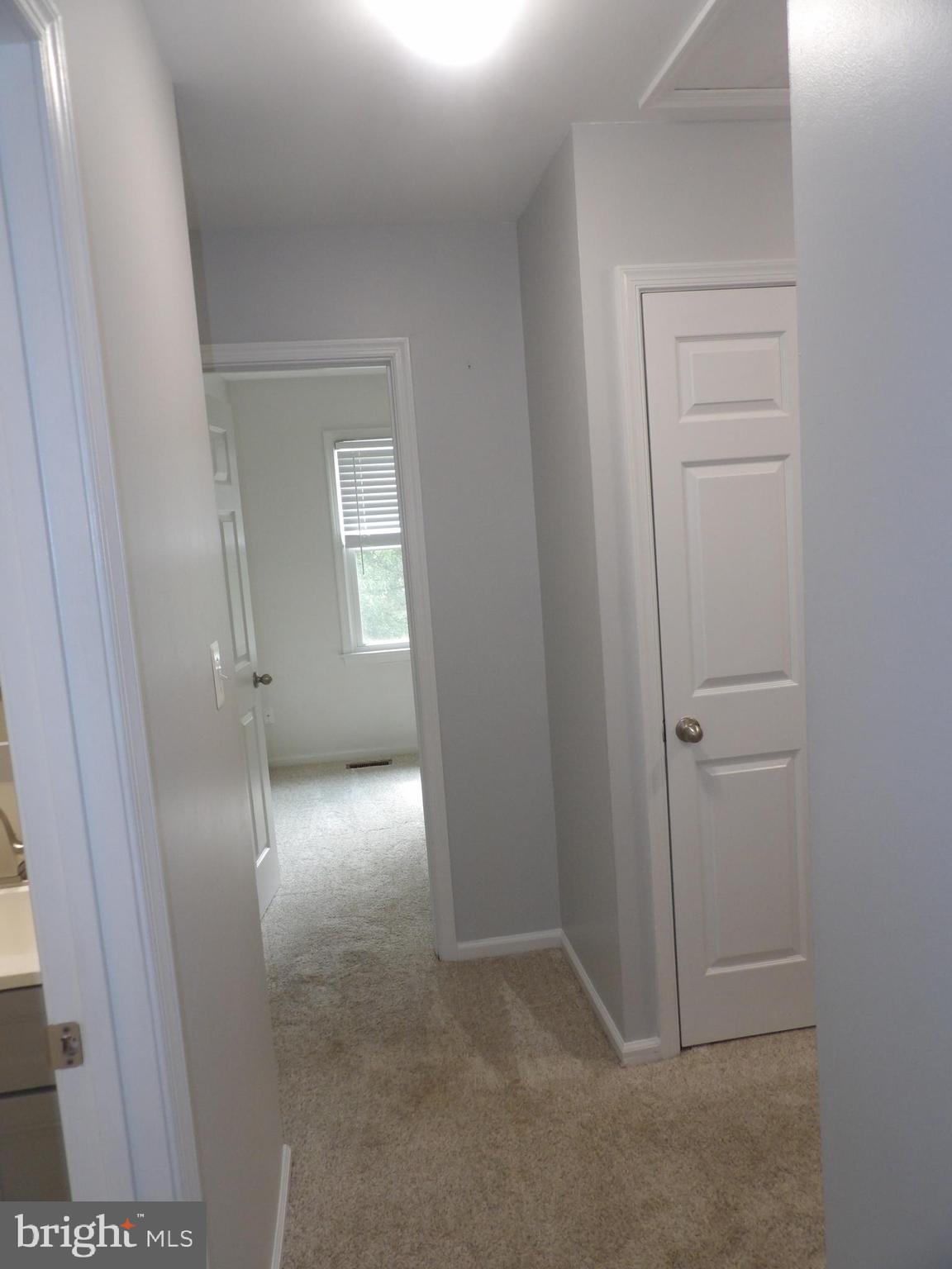 BEAR WALLOW KNOLLS - Residential Lease