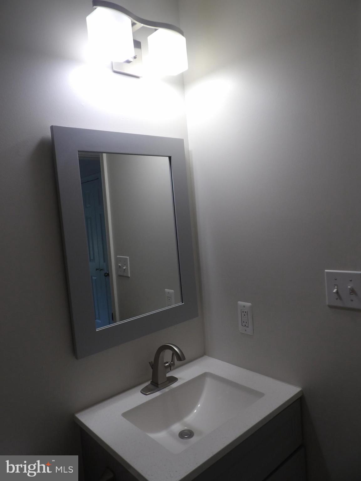 BEAR WALLOW KNOLLS - Residential Lease