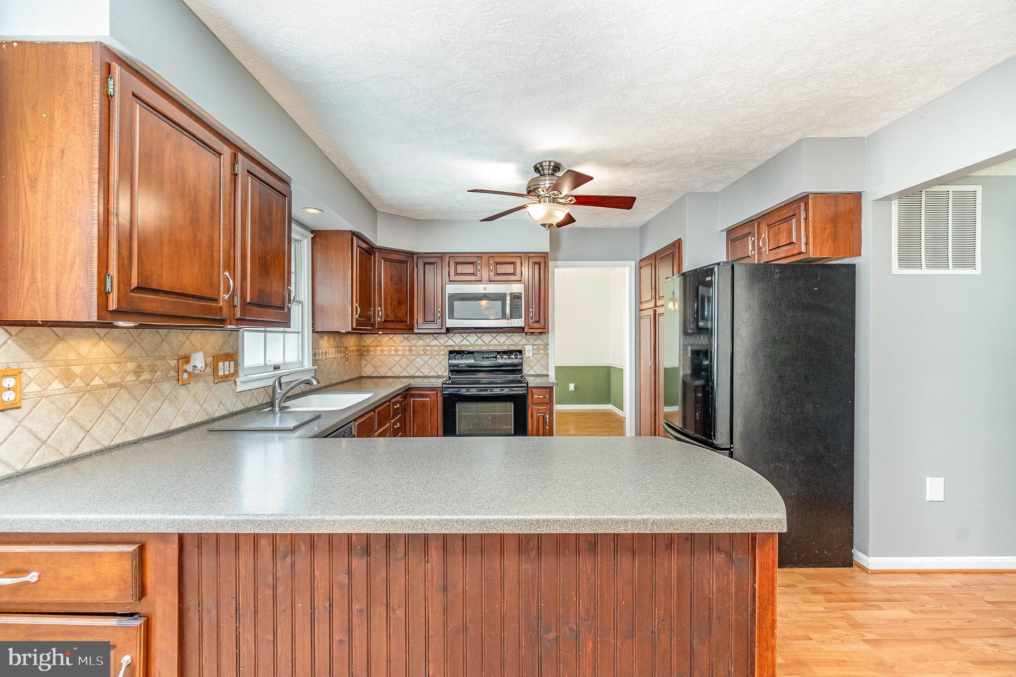 HUNTERS RUN - Residential