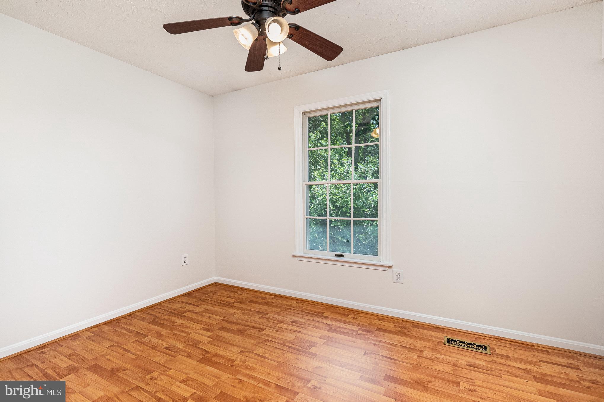 HUNTERS RUN - Residential