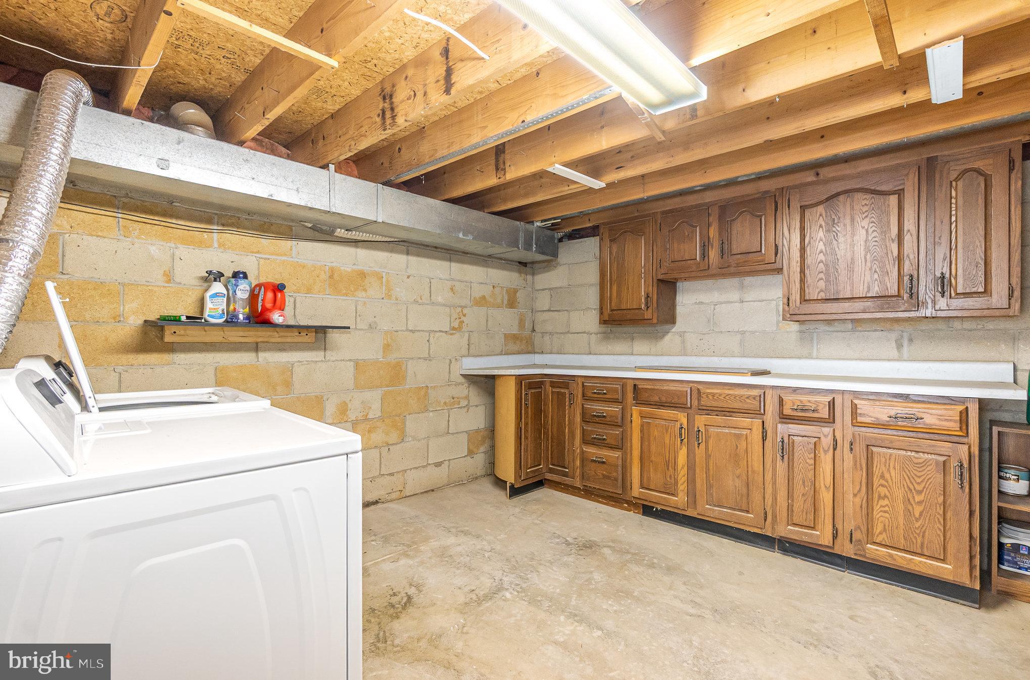 HUNTERS RUN - Residential