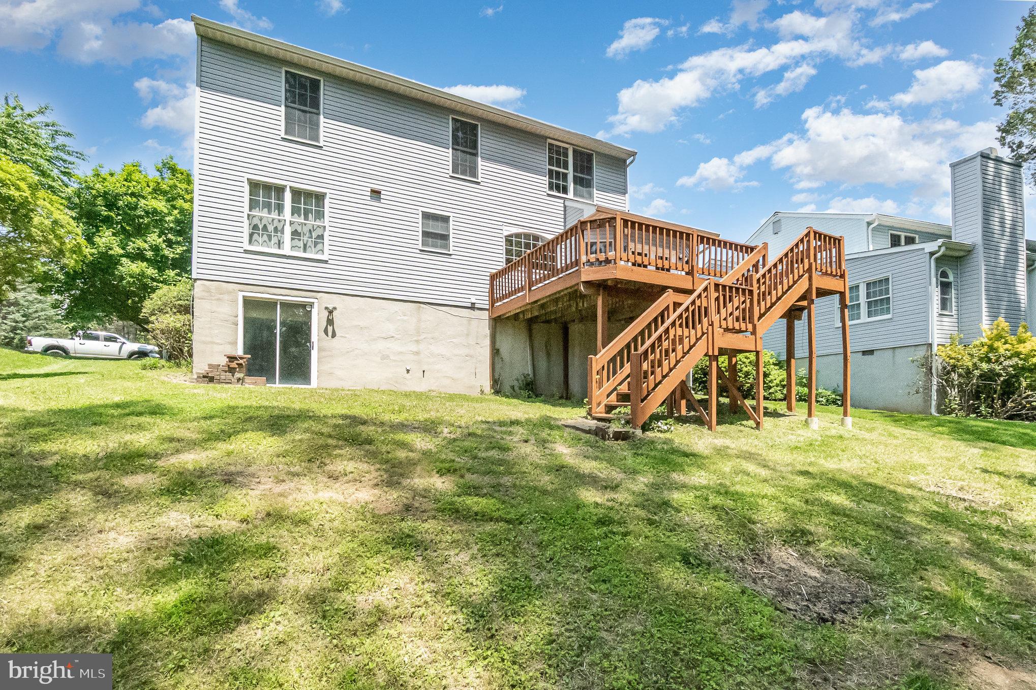 HUNTERS RUN - Residential