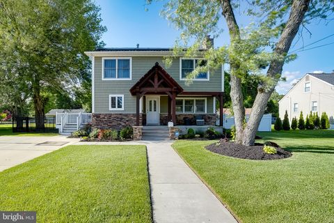 14 RIDGEVIEW AVENUE BERLIN NJ 08009